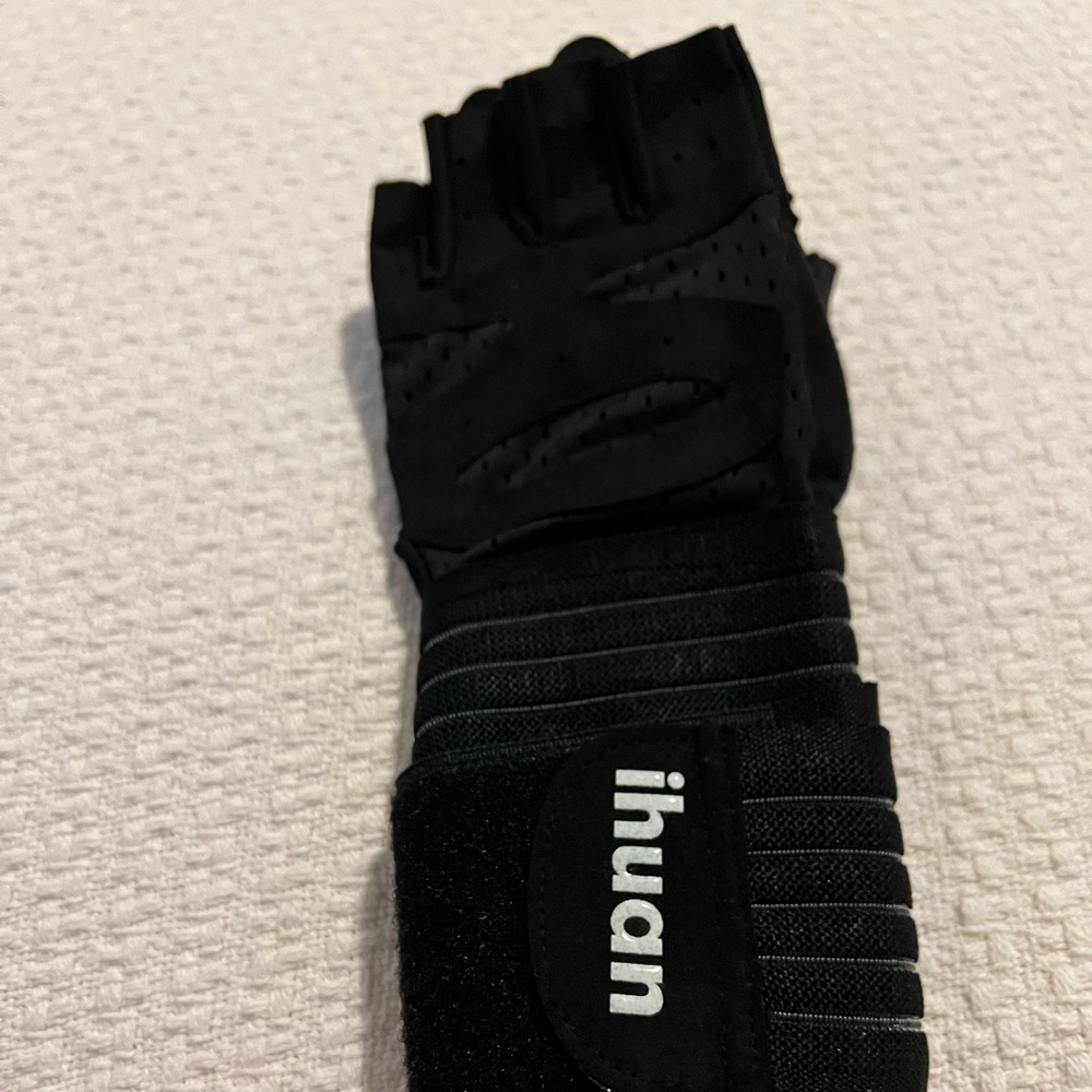 Ihuan weightlifting gloves size small
